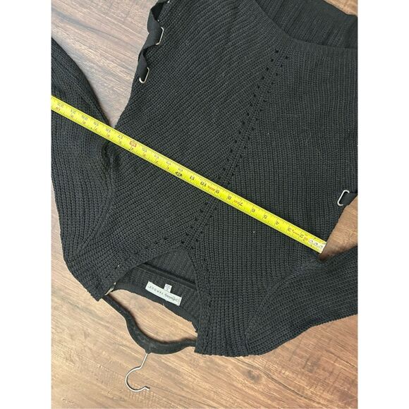 Absolutely Famous Macy's NWT Chunky Knit Tye Black Sweater, Size Small, MP $50 - Picture 8 of 8